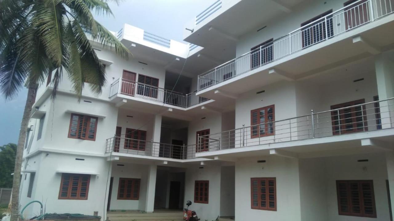 Wayanad Biriyomz Residency, Kalpatta, Low Cost Rooms And Deluxe Apartment Exterior photo